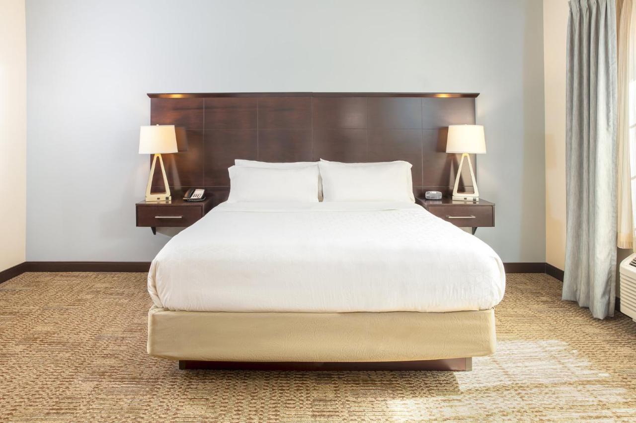 Staybridge Suites Denver - Central Park By Ihg Extérieur photo