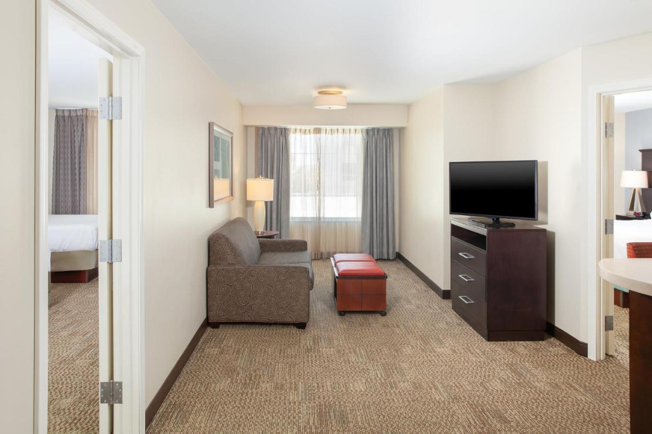 Staybridge Suites Denver - Central Park By Ihg Extérieur photo