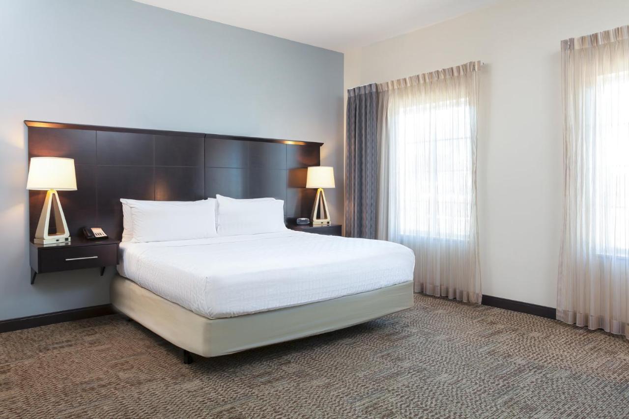 Staybridge Suites Denver - Central Park By Ihg Extérieur photo