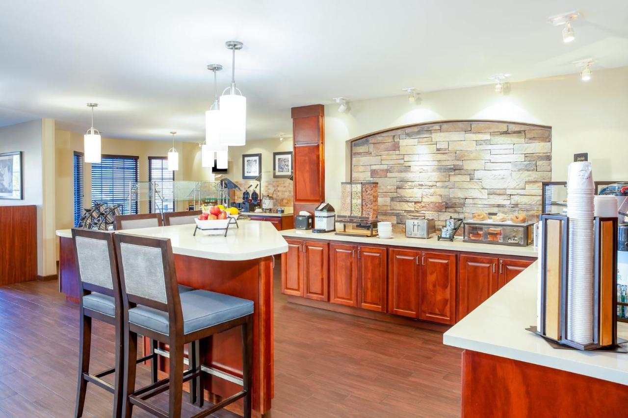 Staybridge Suites Denver - Central Park By Ihg Extérieur photo