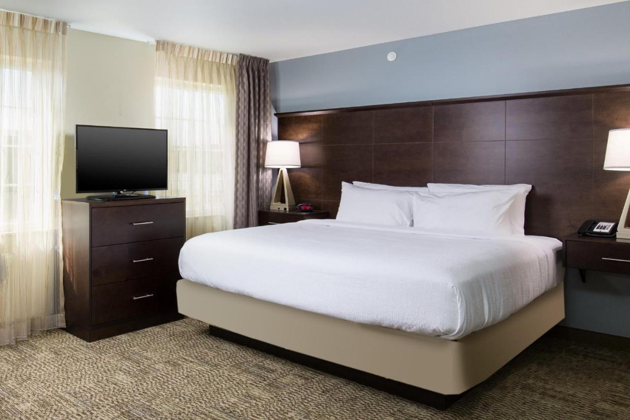 Staybridge Suites Denver - Central Park By Ihg Extérieur photo